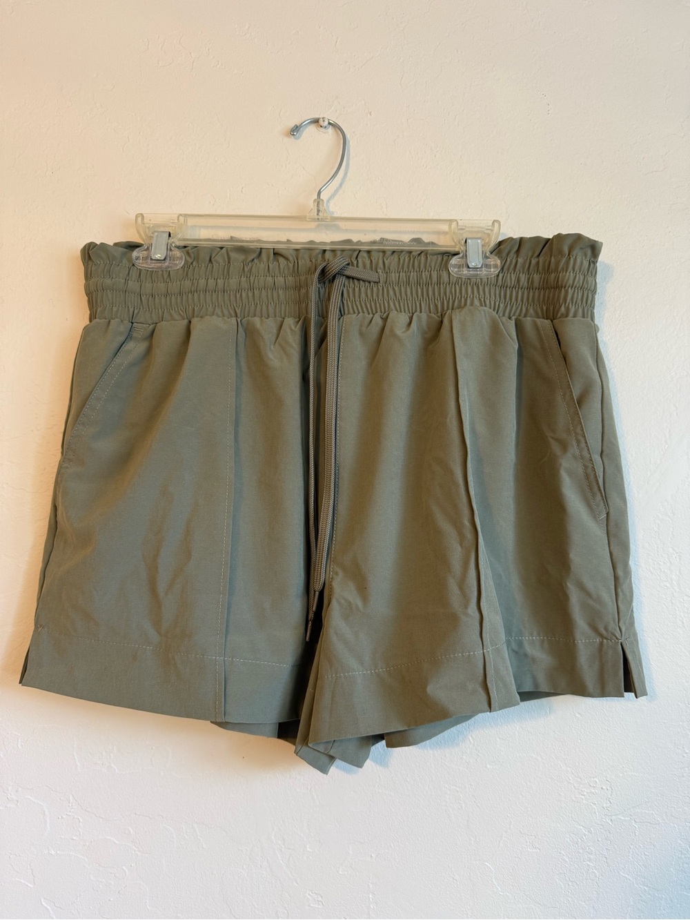 No Boundaries Olive Drawstring Waist Athletic Shorts